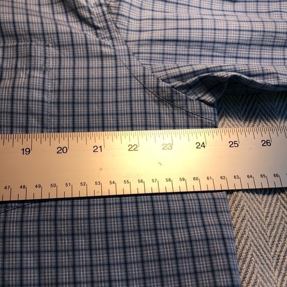 Izod L long sleeve Button Down shirt Large Blue Windowpane Cotton Blend EUC - Picture 8 of 12